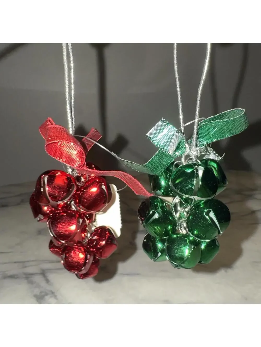 Bath & Body Works Jingle Bell Cluster Gift Tags 4 new vintage Ornaments Gold Red